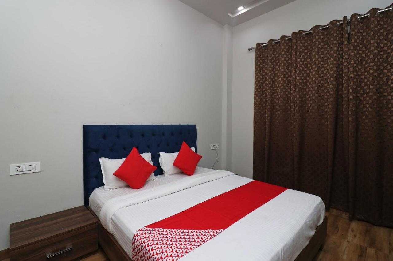 Oyo 38799 Savoy Guest House Panipat Екстер'єр фото